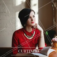 Corte pixie com uma franja mais comprida, pra quem quer mudar total! Visual lindo e super elegante!