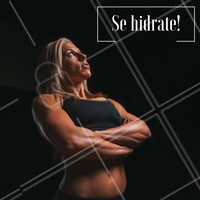 Hidrate seu corpo. Devem ser consumidos entre 300 e 500mL de água até 30 minutos antes da atividade e mais 200mL a cada 30 minutos. Em exercícios que durem mais de uma hora e que causem grande produção de suor vale a pena usar uma bebida isotônica.