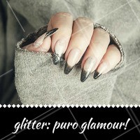 Inspire-se na #NailArt com estilo mais glamouroso! #NailArt #Unha #UnhasDecoradas #Nails #AmoEsmalte #Esmalteria #Ahazou