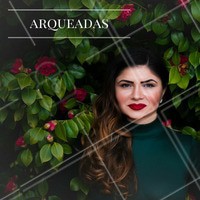 As sobrancelhas são uma ótima aposta para quem está querendo intensificar o olhar e detalhe, fica bom para todos os formatos de rosto! #arqueada #sobrancelha #designdesobrancelha