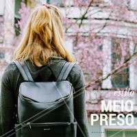 Uma tendência que chegou com tudo no fim do ano passado foram os penteados no estilo "meio preso, meio solto", o que você acha dessa moda? Vale investir? #Tendência #Estilo #Penteado #Cabelo