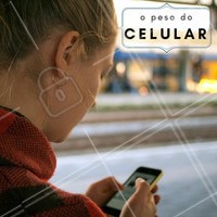 Você sabia que o celular faz com que a gente coloque pressão na coluna por causa do ângulo que olhamos para baixo? Isso ainda causa alguns malefícios para a nossa saúde, como: dor na parte alta do pescoço; dor na parte baixa do pescoço, ombros e parte baixa da coluna; dor na zona média da coluna e dificuldade para respirar; Cuidado para não exagerar no celular! #celular #hábitos #fisioterapia