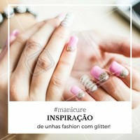 Ainda não sabe qual vai ser a unha da semana? Olha só essa #NailArt com glitter dourado! #Unha #Manicure #InspiraçãoUnha #Inspiração #Glitter