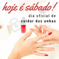 Finalmente chegou o melhor dia da semana: dia de fazer as unhas! 💅 Agende já o seu horário e garanta um lugarzinho na nossa agenda pra deixar suas unhas lindas pra semana! #sabado #unhaslindas #ahazou #unhasfeitas