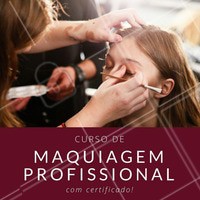 Quer se tornar um maquiador profissional? Aproveite o curso e aprenda técnicas exclusivas de profissionais pra você arrasar na make! 💄 #cursomaquiagem #maquiagemprofissional #ahazou #amomaquiagem #maquiador #maquiadorprofissional