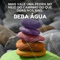 Concordam? Não esqueça de beber pelo menos 2 Litros de água por dia. #nutrição #alimentosaudável #ahazou #saude #beleza #bemestar #autoestima #rins #Calculorenal #agua