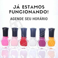 Feriadão acabou e nós já estamos de volta! Venha agendar seu horário 💅 #esmalteria #ahazou #manicure #unhas