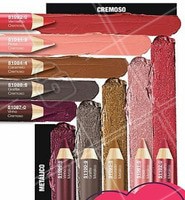 Olha que maraaa, a linha Avon ColorTrend, disponível em versão cremosa ou metálica. Qual você prefere/ama ? #colortrend #ahazouavon #cores #ahazou #avon #batom #maquiagem