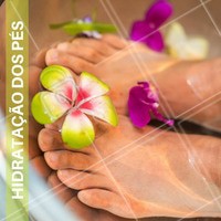 Nesta época do ano hidratar os pés é essencial! Sabe aquele rachadinho ou aquele aspecto de ressecado? Simples cuidados com os pés no dia a dia podem evitar esses incomodos! O primeiro passo é esfoliar os pés uma vez por semana e hidrata-los com cremes próprios para os pés todos os dias! 👣 #inverno #pessaudaveis #ahazou #cuidados #skincare