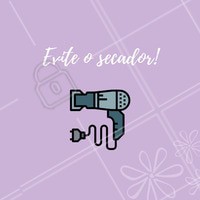 Você sabia que o uso frequente e inadequado do secador, pode danificar os fios? Ressecamento, queima e perda de brilho dos fios são alguns dos problemas. Portante, sempre que puder, evite utiliza-lo e quando usar, aplique um protetor térmico. 💆 #ahazou #secador #dica #danos #evite #proteja