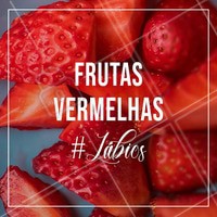 As frutas vermelhas proporcionam muitos benefícios, inclusive para os lábios! São frutas antioxidantes que cuidam do rejuvenescimento da pele! Acrescente-as em sua alimentação e invista em produtos que as contém em sua composição. #frutasvermelhas #ahazouestetica #ahazou #labios #beneficios