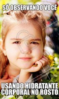 Depois não pode reclamar que surgiu acne! Se você tem esse hábito, tome cuidado. O PH da pele do rosto é diferente da pele corporal, por isso o ideal é usar sabonetes, hidratantes e etc. específicos para o PH de cada região. #esteticafacial #ahazou #hidratacao #cuidadoscomapele