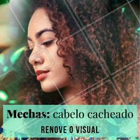 As mechas no cabelo cacheado renovam o visual de uma forma suave, natural e muito moderna! Aposte 😍 #cachos #ahazou #cacheado #cabelo
