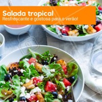Já experimentou as nossas saladas tropicais? Combinam perfeitamente com o verão. Peça já a sua! #saladas #saudavel #ahazou #ahazougastronomia #verao #tropical