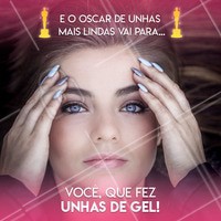 E o Oscar vai para você, que agendou o seu horário e está com as unhas impecáveis! 👏
#unhas #unhasdegel #ahazou #manicure #oscar