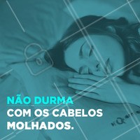 Se você se preocupa em manter os cabelos fortes e saudáveis, deve evitar ao máximo o mau hábito de molhá-lo ao tomar uma ducha antes de dormir.
Essa prática gera um forte enfraquecimento dos fios e, pouco a pouco, aumenta a suscetibilidade à quebra e à queda excessiva.
#quedadecabelo #ahazou #dicas #cabelo