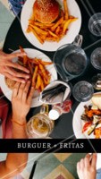 Desafio você a achar alguém que não goste de hambúrguer! Difícil né? Ainda mais com batata frita junto! Liga pra gente e mate a sua fome da melhor forma! #hamburguer #burguer #ahazou #matarafome #desafio