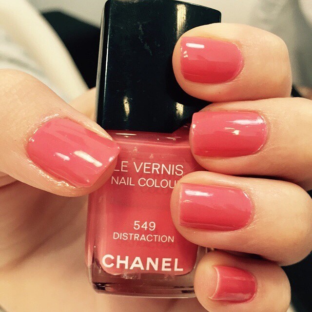 chanel unha