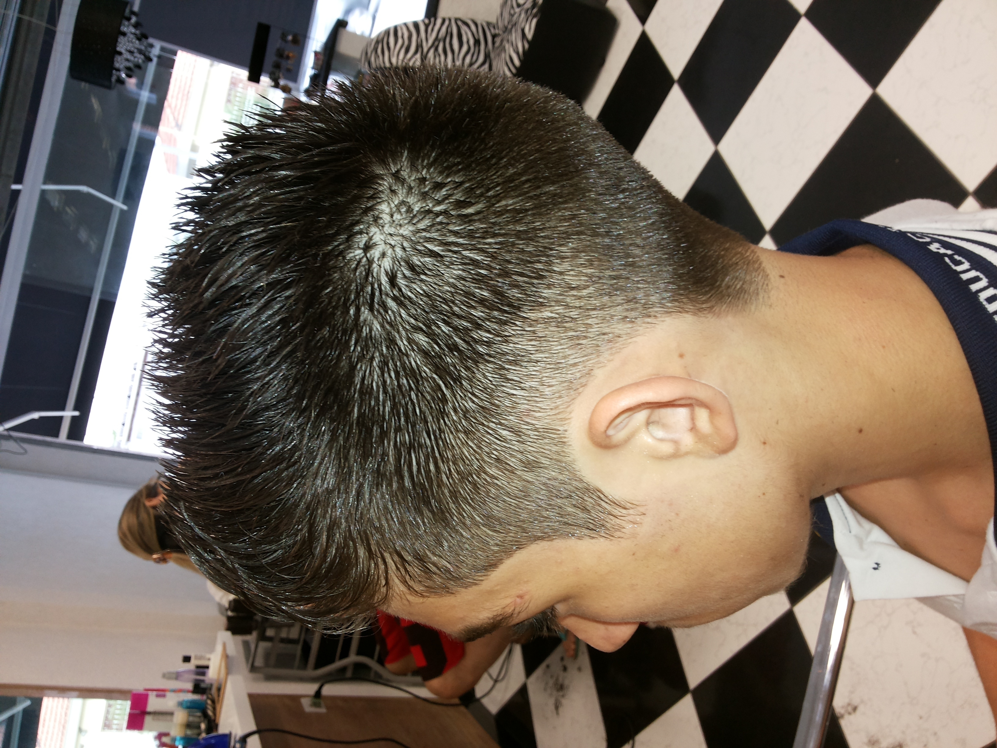 Corte  cabeleireiro(a)
