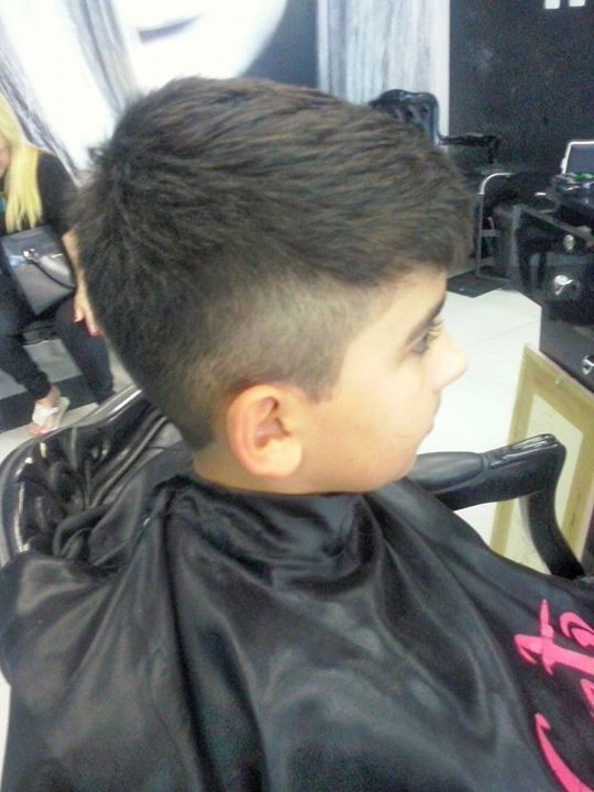 Corte infantil barbeiro(a) cabeleireiro(a) estudante (visagista)