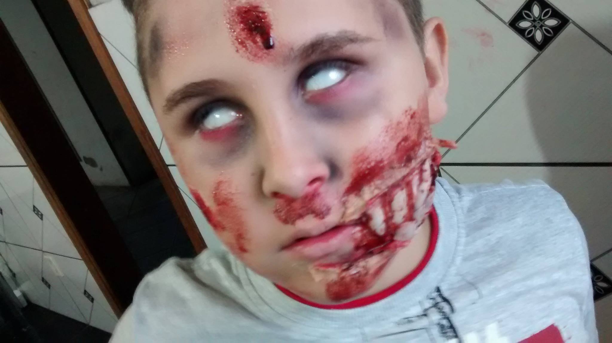 halloween, festa á fantasia, artística, zombie maquiagem  maquiador(a) designer de sobrancelhas