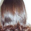 para realçar o cabelo foi sugerido  uma balaiagen nos cabelose foi realizado o serviço para realçar o penteado preso e produzir volume, pois ela tinha cabelo muito fino.