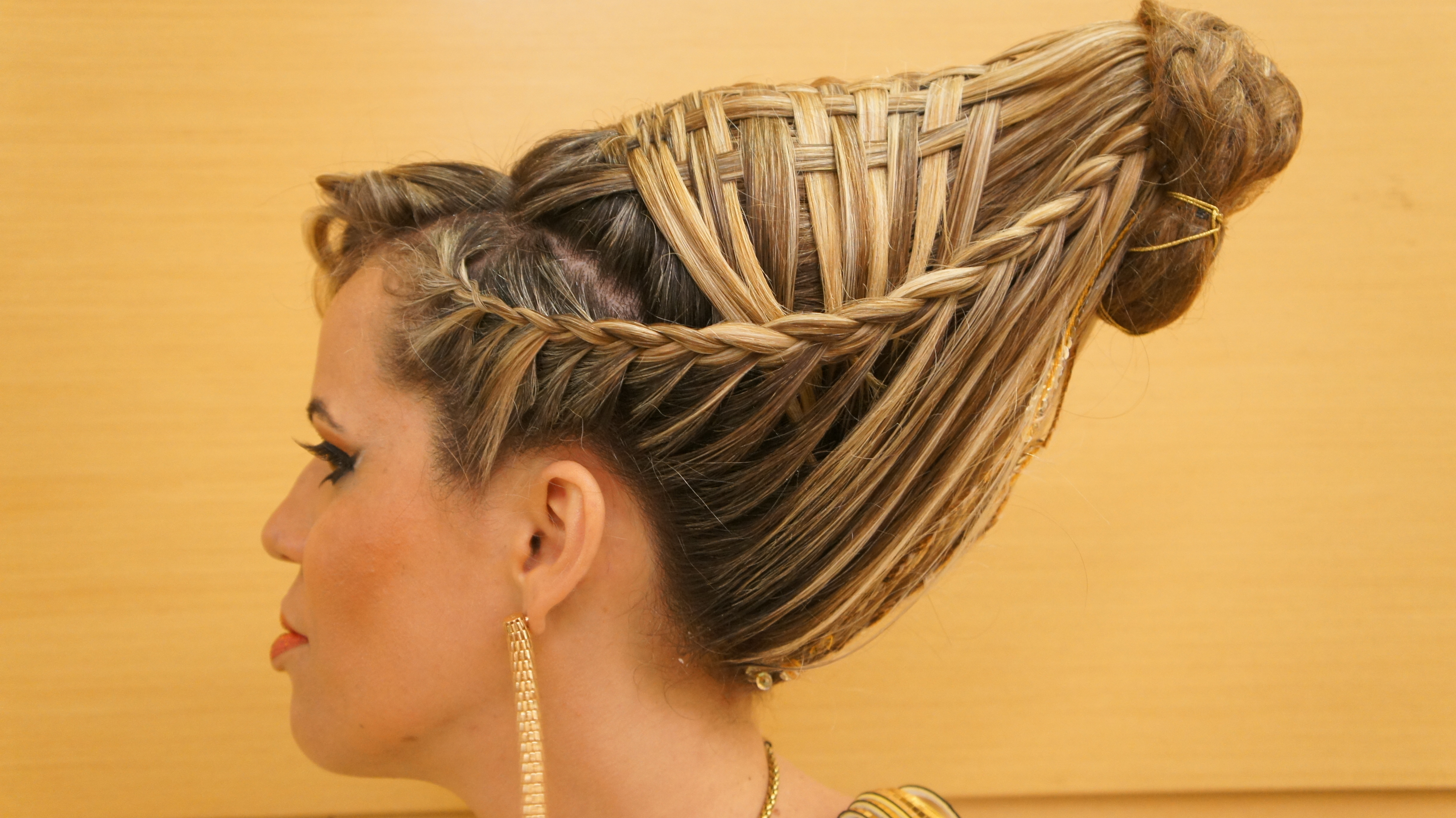 Cleopatra - Trabalho conceitual Suporte, trança, e etc. visagista cabeleireiro(a) maquiador(a) depilador(a)