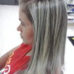 mechas..A cliente estava com o cabelo natural ate o comprimento e pontas tinha colorações