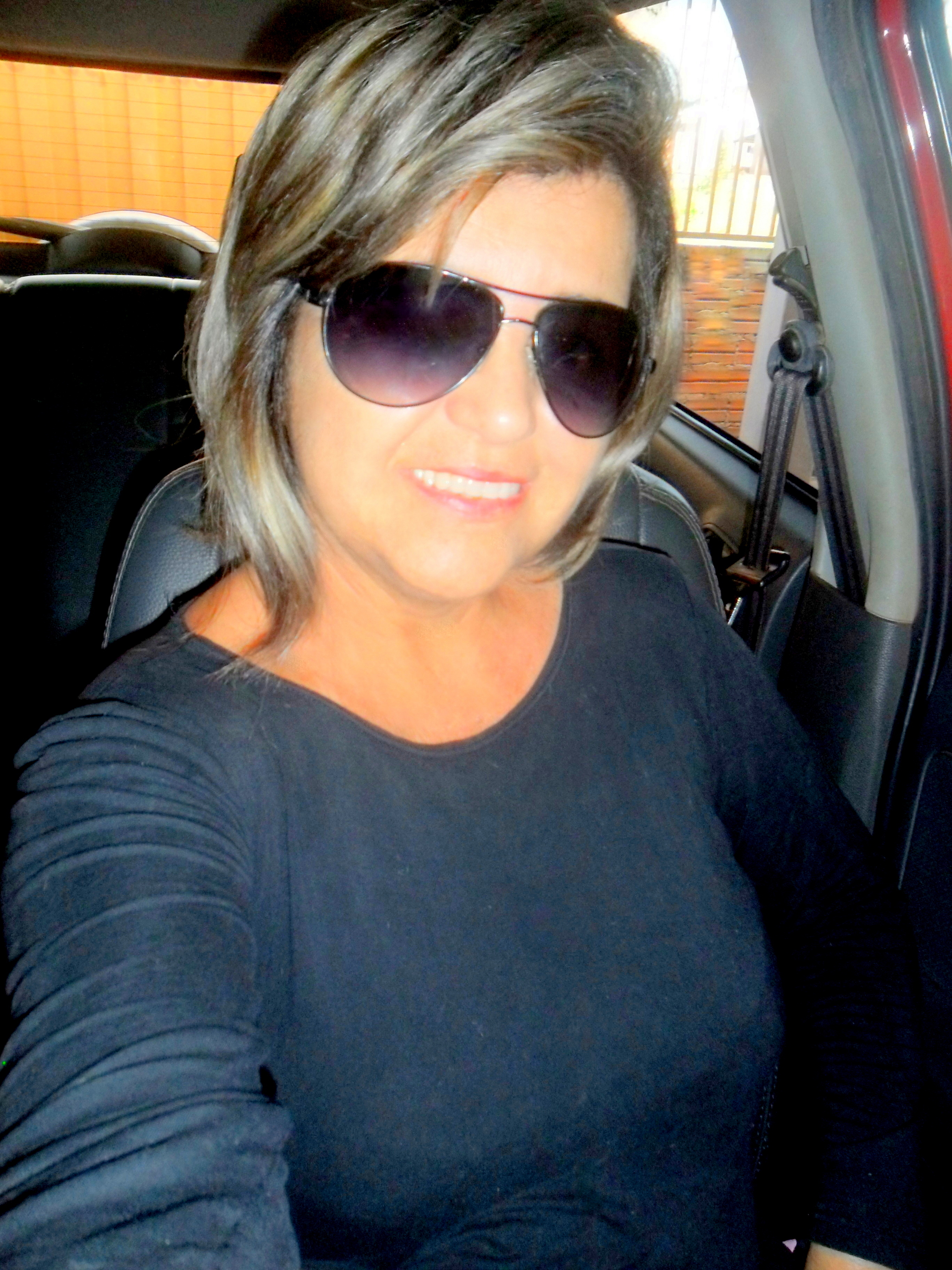 Corte e cor feito por mim mesma! cabeleireiro(a)