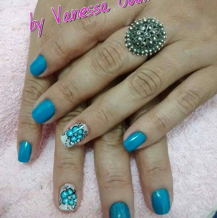 Unhas Artisticas manicure e pedicure designer de sobrancelhas maquiador(a) consultor(a)