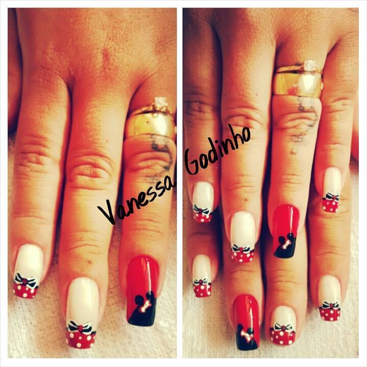 unhas  manicure e pedicure designer de sobrancelhas maquiador(a) consultor(a)