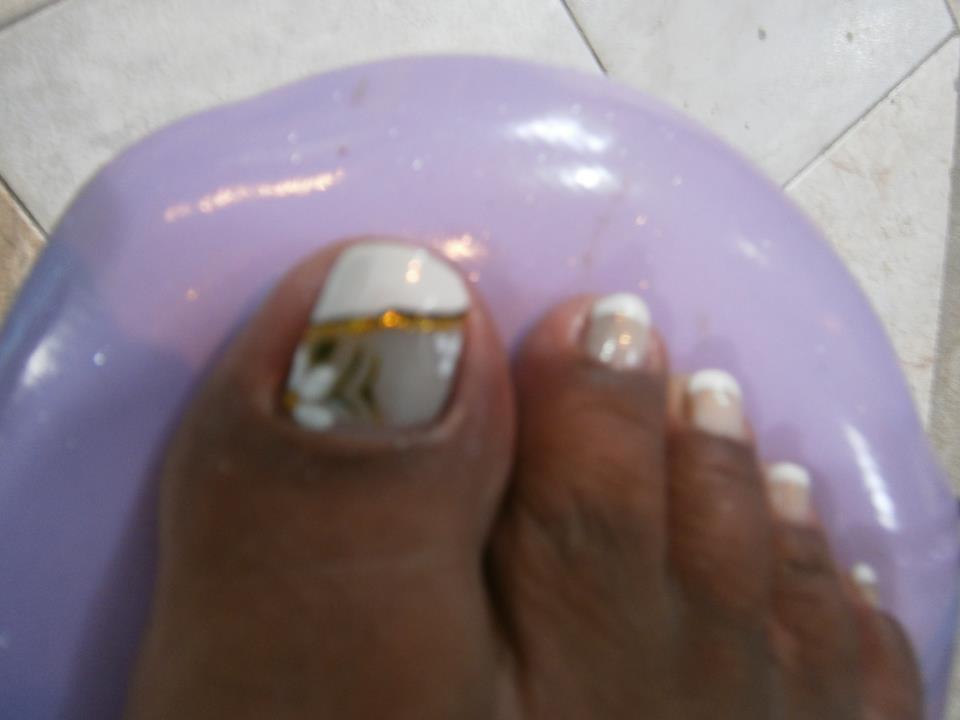 manicure e pedicure designer de sobrancelhas empresário(a) / dono de negócio escovista revendedor(a) vendedor(a) cabeleireiro(a) consultor(a) depilador(a) empresário(a) / dono de negócio empresário(a) estudante (manicure)