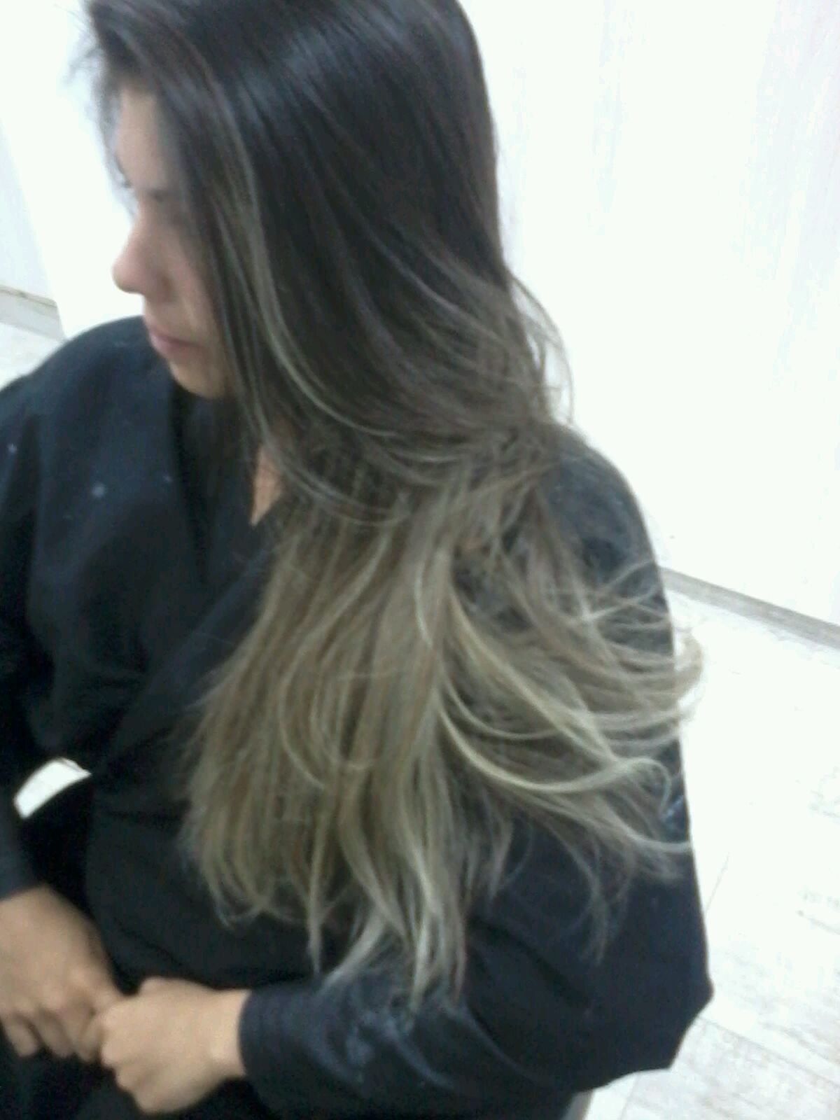 cabeleireiro(a) maquiador(a)