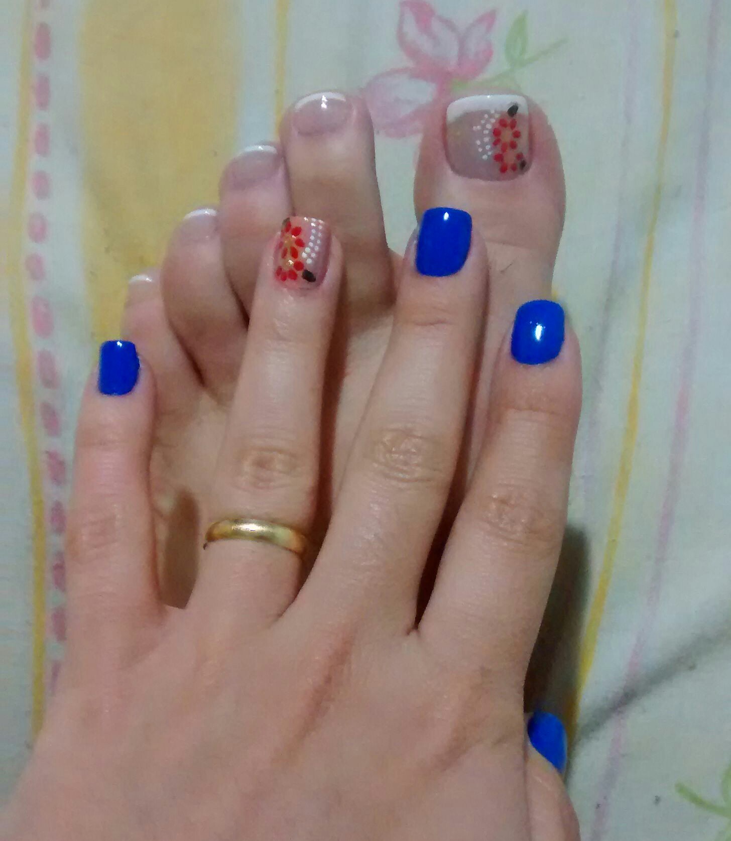 manicure e pedicure auxiliar cabeleireiro(a)