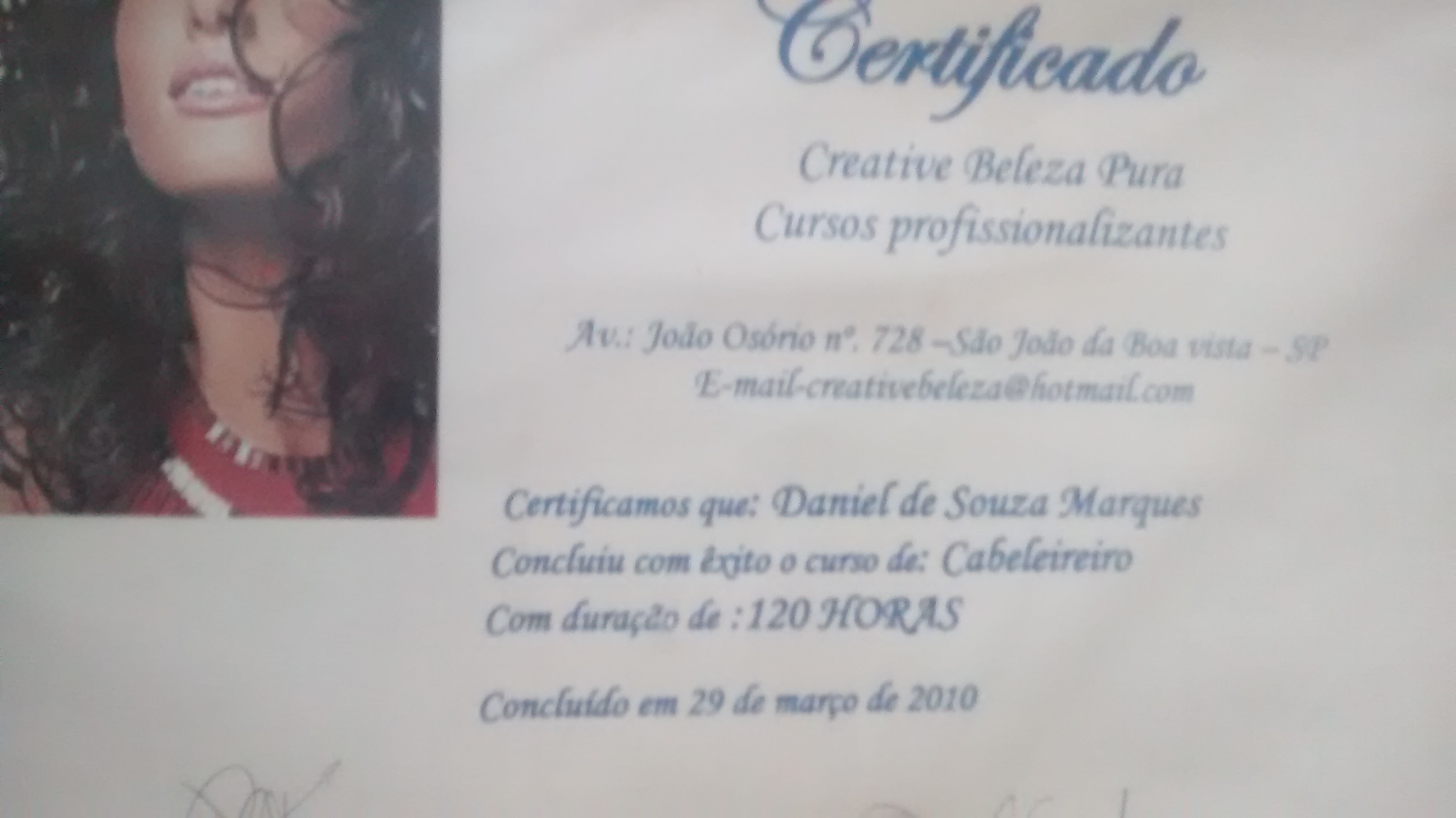cabeleireiro(a) barbeiro(a)