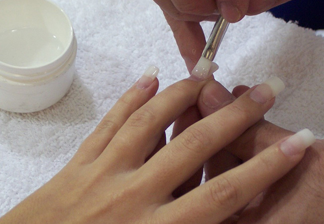 manicure e pedicure maquiador(a)