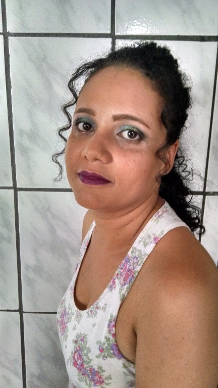 cabeleireiro(a) maquiador(a) estudante (cabeleireiro) estudante (maquiador) auxiliar administrativo auxiliar cabeleireiro(a)