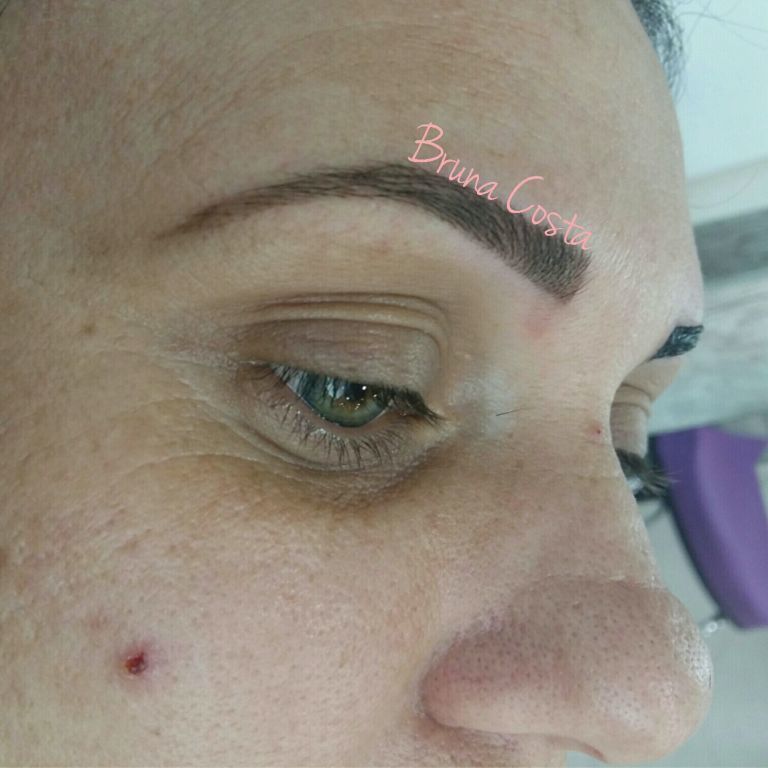 esteticista designer de sobrancelhas