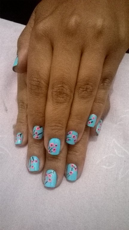 manicure e pedicure auxiliar cabeleireiro(a) estudante (cabeleireiro) estudante (maquiador)