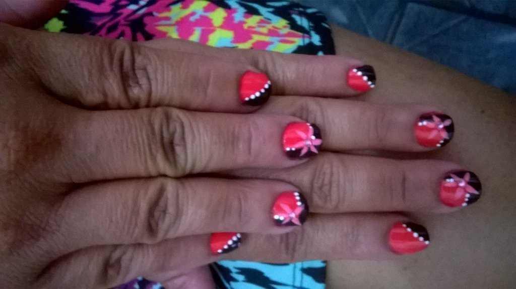 manicure e pedicure auxiliar cabeleireiro(a) estudante (cabeleireiro) estudante (maquiador)