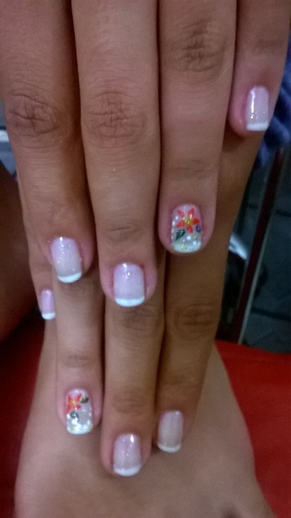manicure e pedicure auxiliar cabeleireiro(a) estudante (cabeleireiro) estudante (maquiador)
