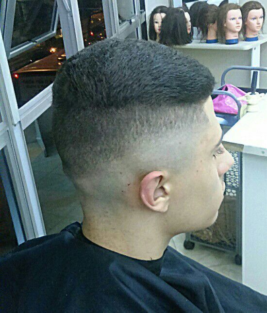 barbeiro(a) cabeleireiro(a)
