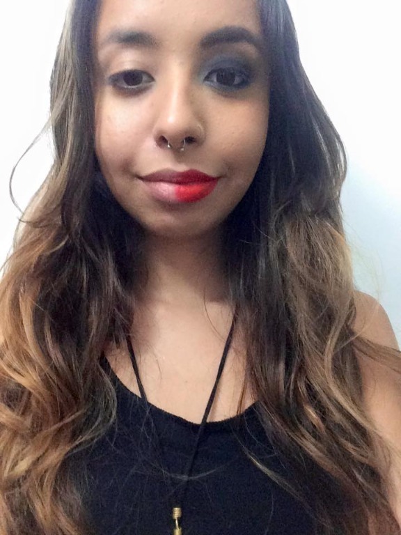 Smokey eyes e batom matte vermelho. #makeup #maquiagem #smokeyeyes #batomvermelho  maquiador(a) designer de sobrancelhas