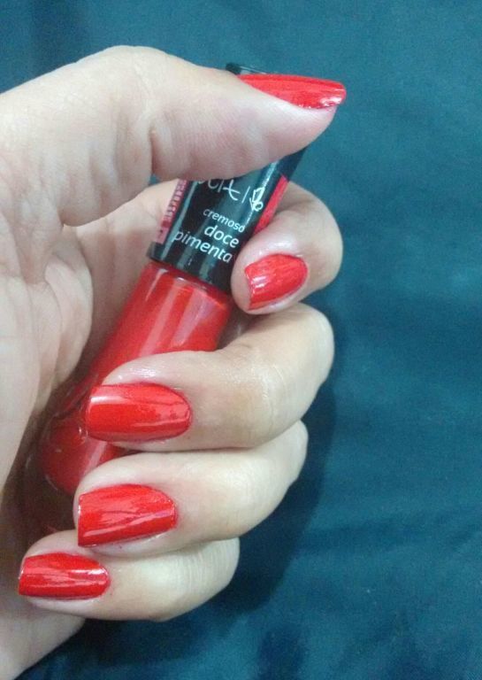 Esmaltação com suavidade e brilho unha podólogo(a) cabeleireiro(a) fisioterapeuta outros