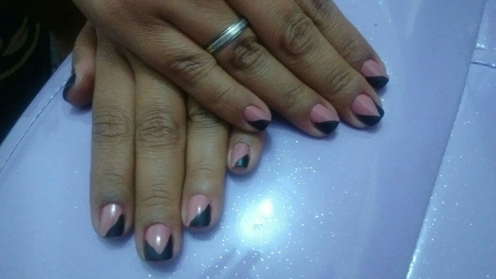 manicure e pedicure auxiliar cabeleireiro(a) estudante (cabeleireiro) estudante (maquiador)