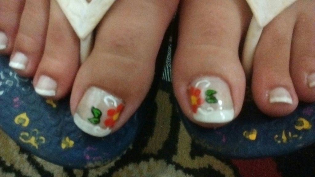 unha manicure e pedicure auxiliar cabeleireiro(a) estudante (cabeleireiro) estudante (maquiador)