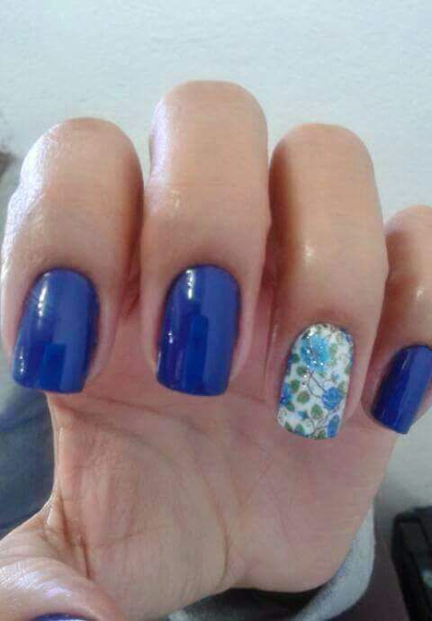 Azul da Hits maravilhosoooo unha manicure e pedicure depilador(a) designer de sobrancelhas