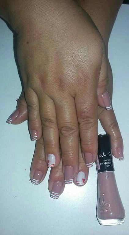 manicure e pedicure estudante (depiladora)