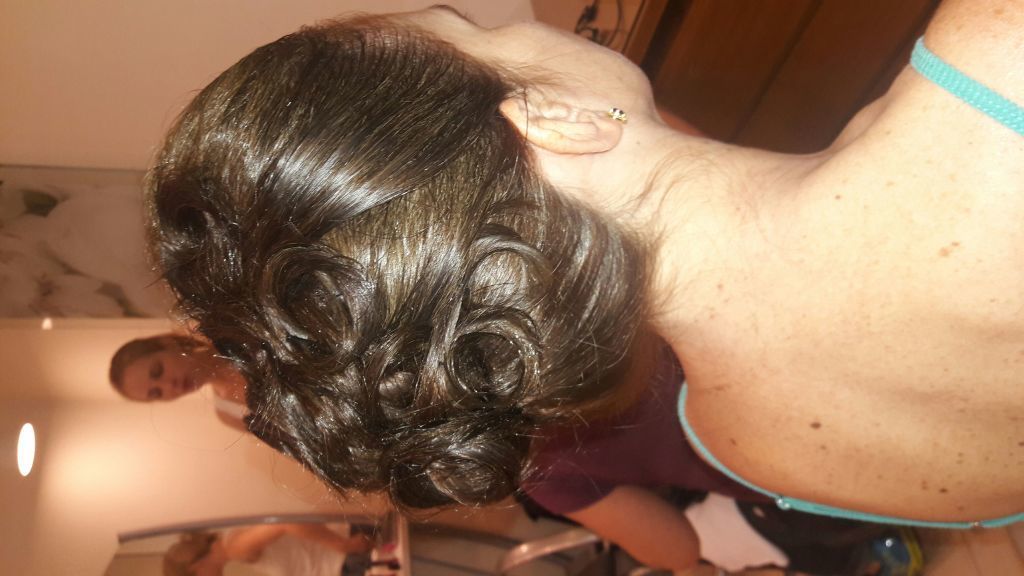 Penteados cabelo cabeleireiro(a) maquiador(a)