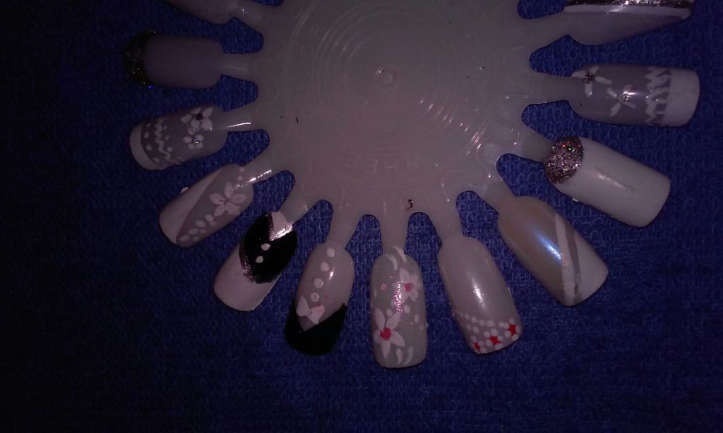 decoraçoes  para o dia da noiva unha manicure e pedicure depilador(a) designer de sobrancelhas micropigmentador(a)